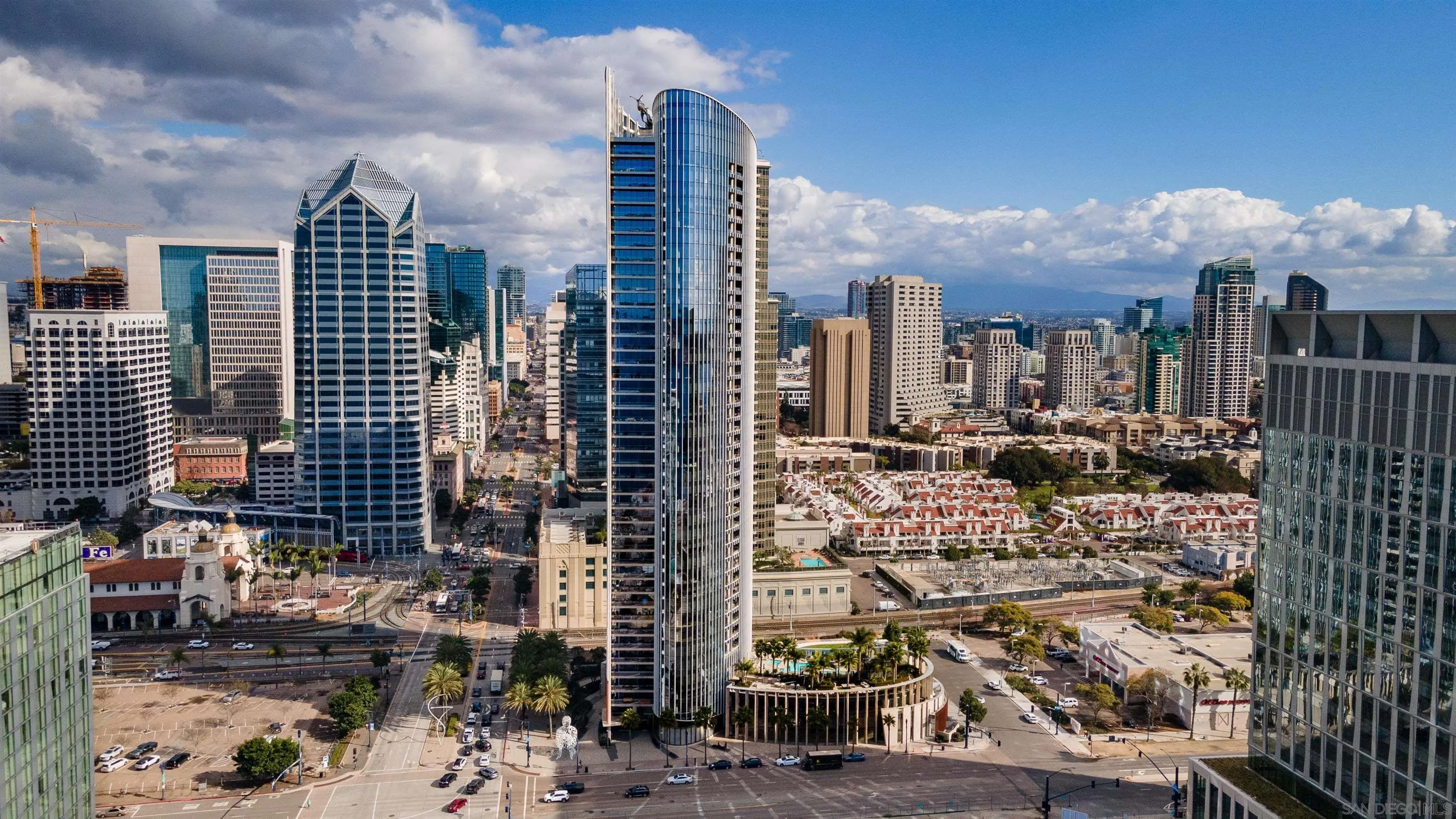 888 W E St Unit 603