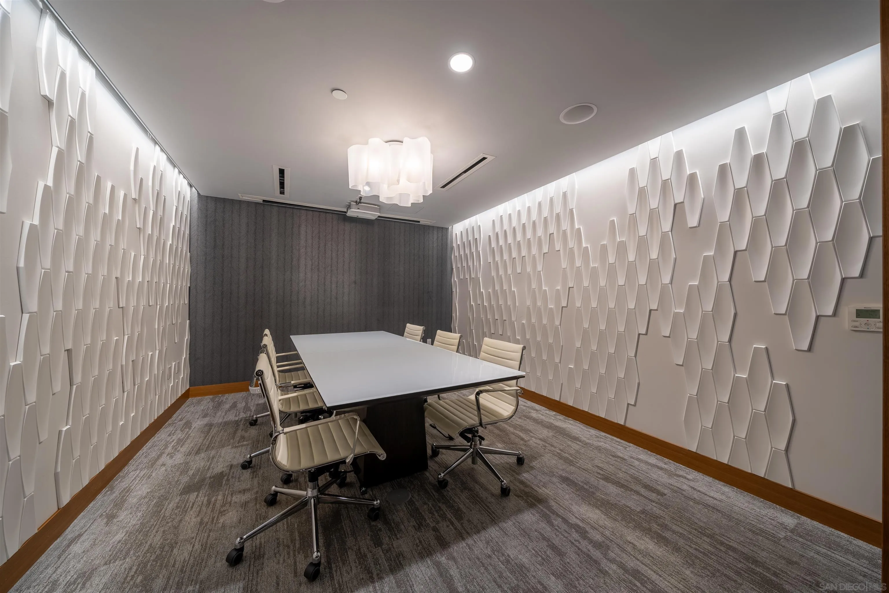 888 W E St Unit 603