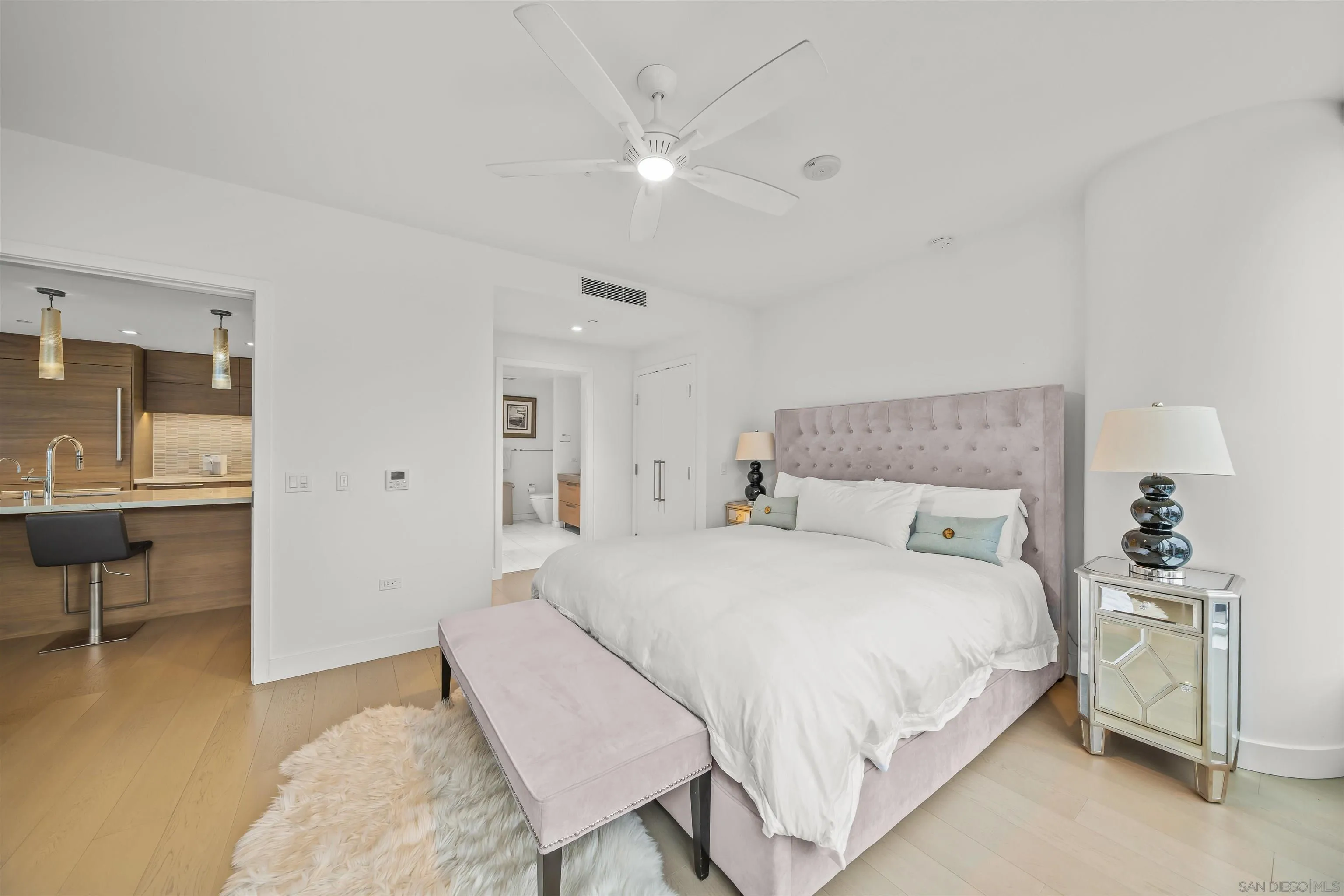 888 W E St Unit 603