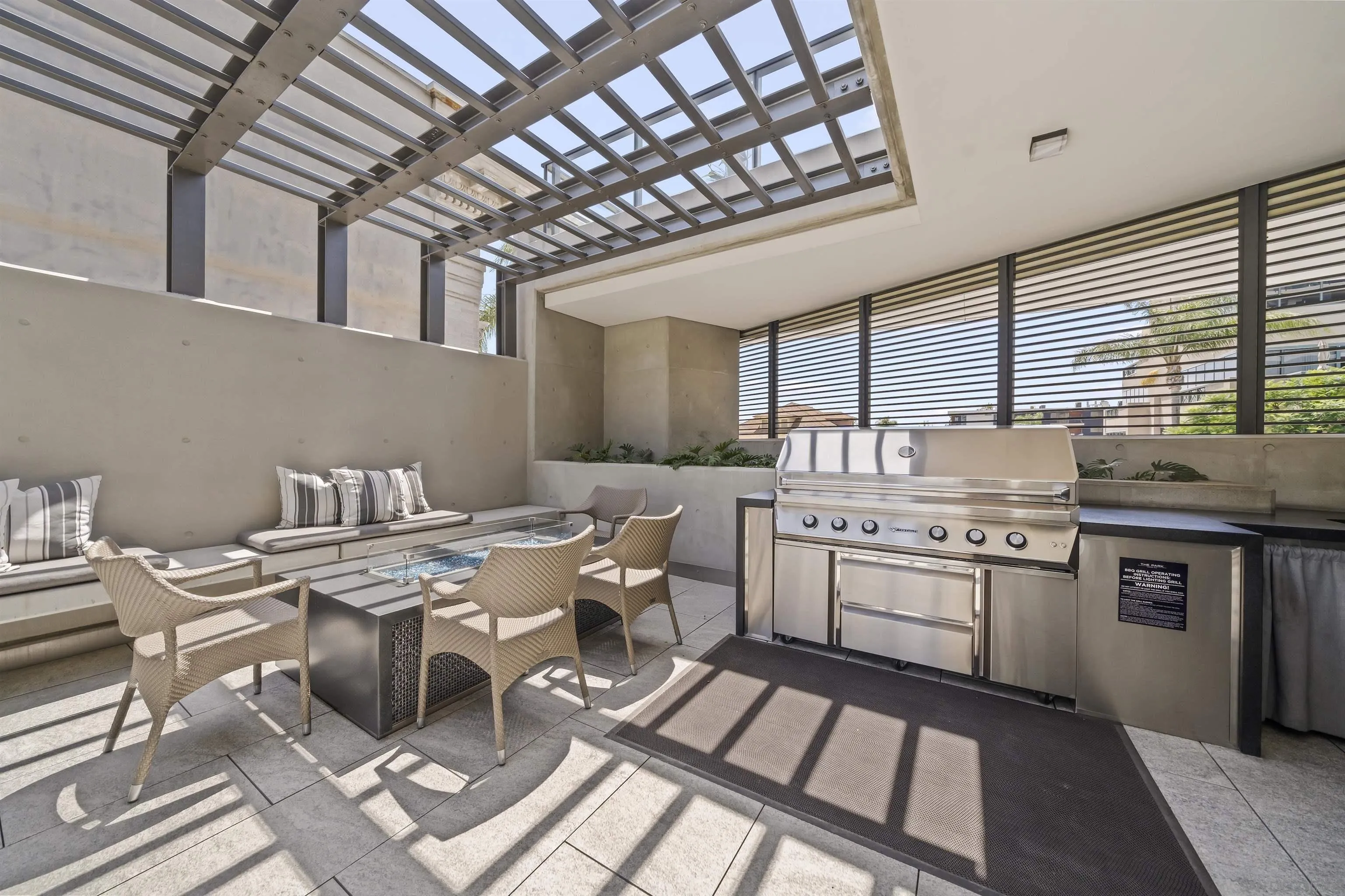 2855 5th Avenue Unit 100