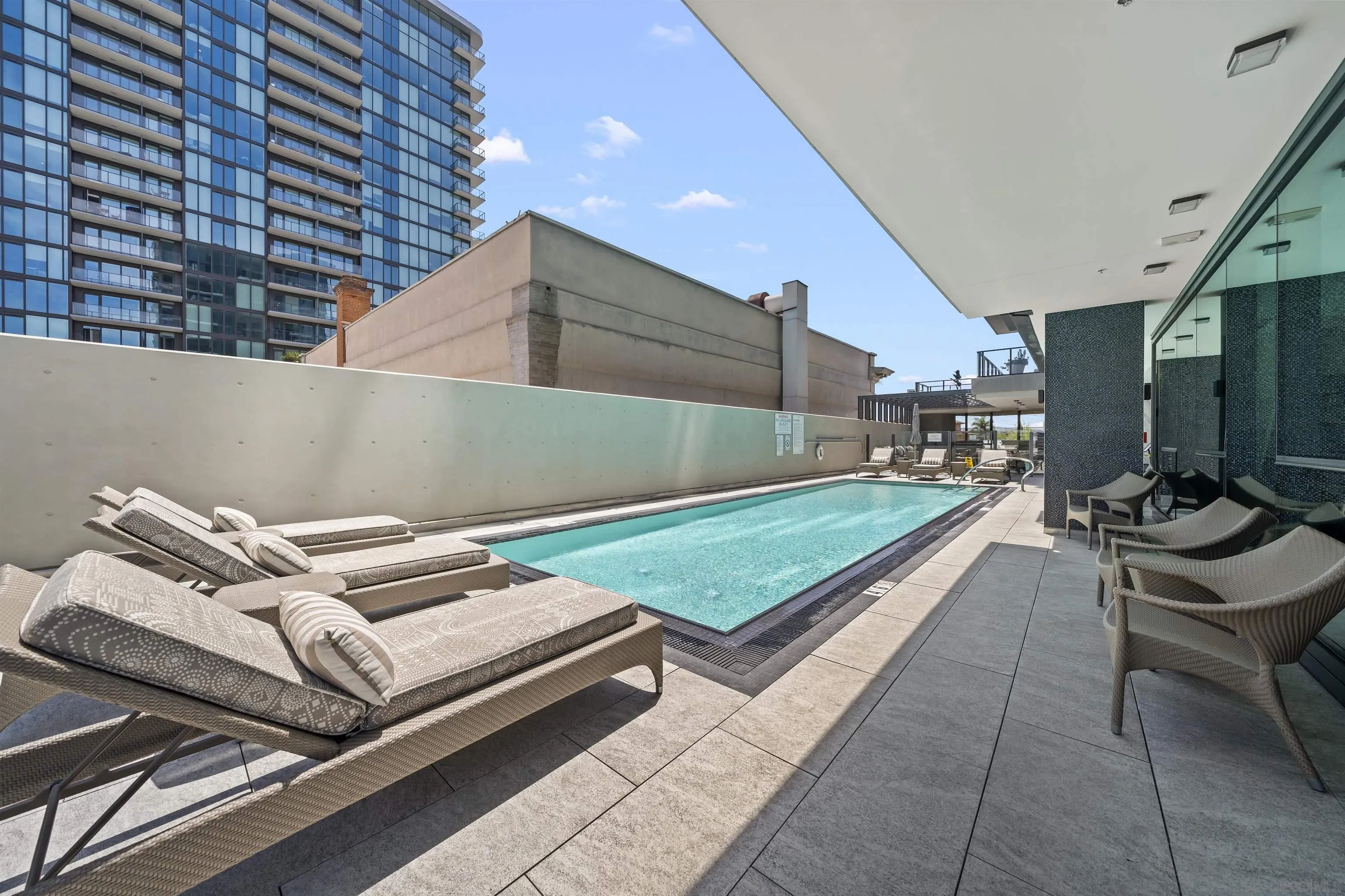 2855 5th Avenue Unit 100