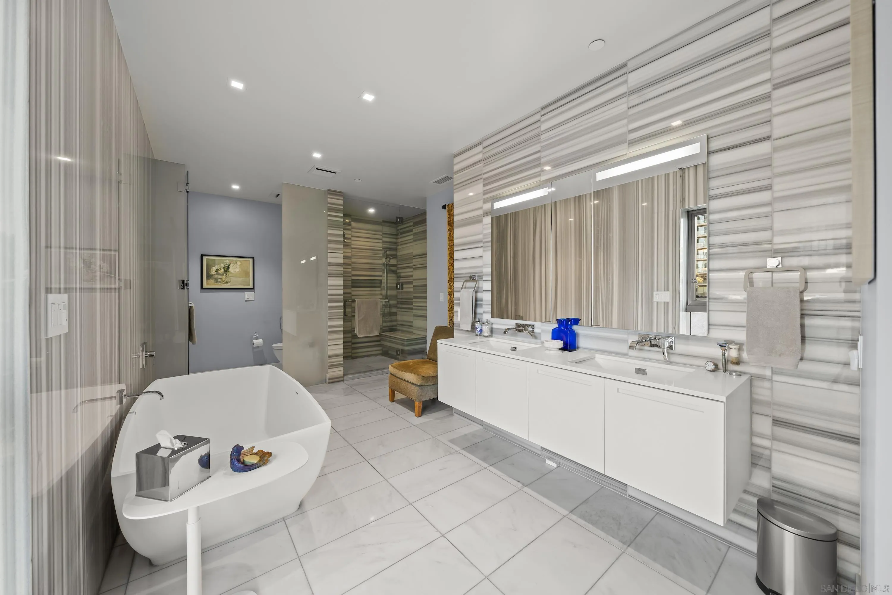 2855 5th Avenue Unit 100