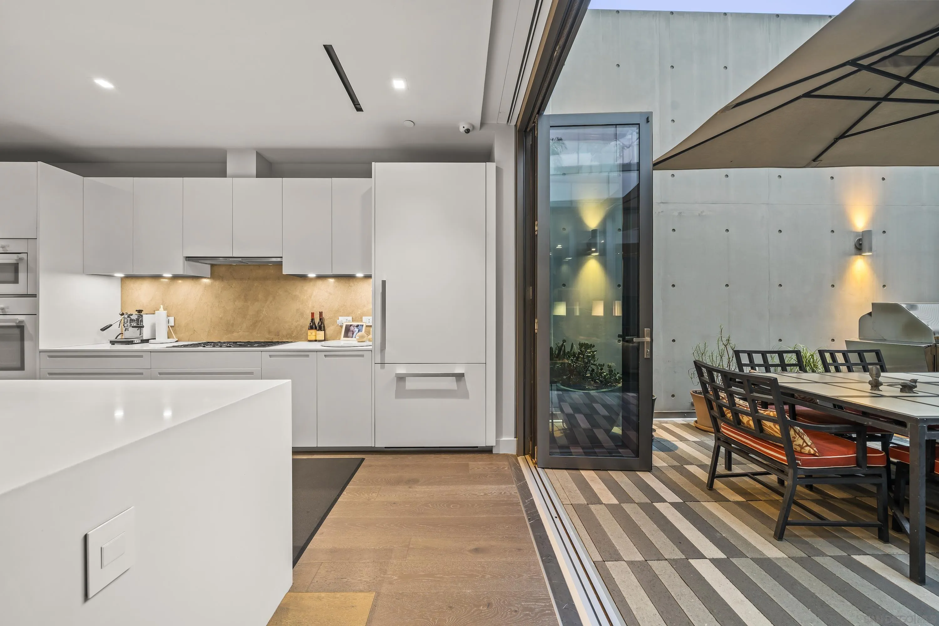 2855 5th Avenue Unit 100