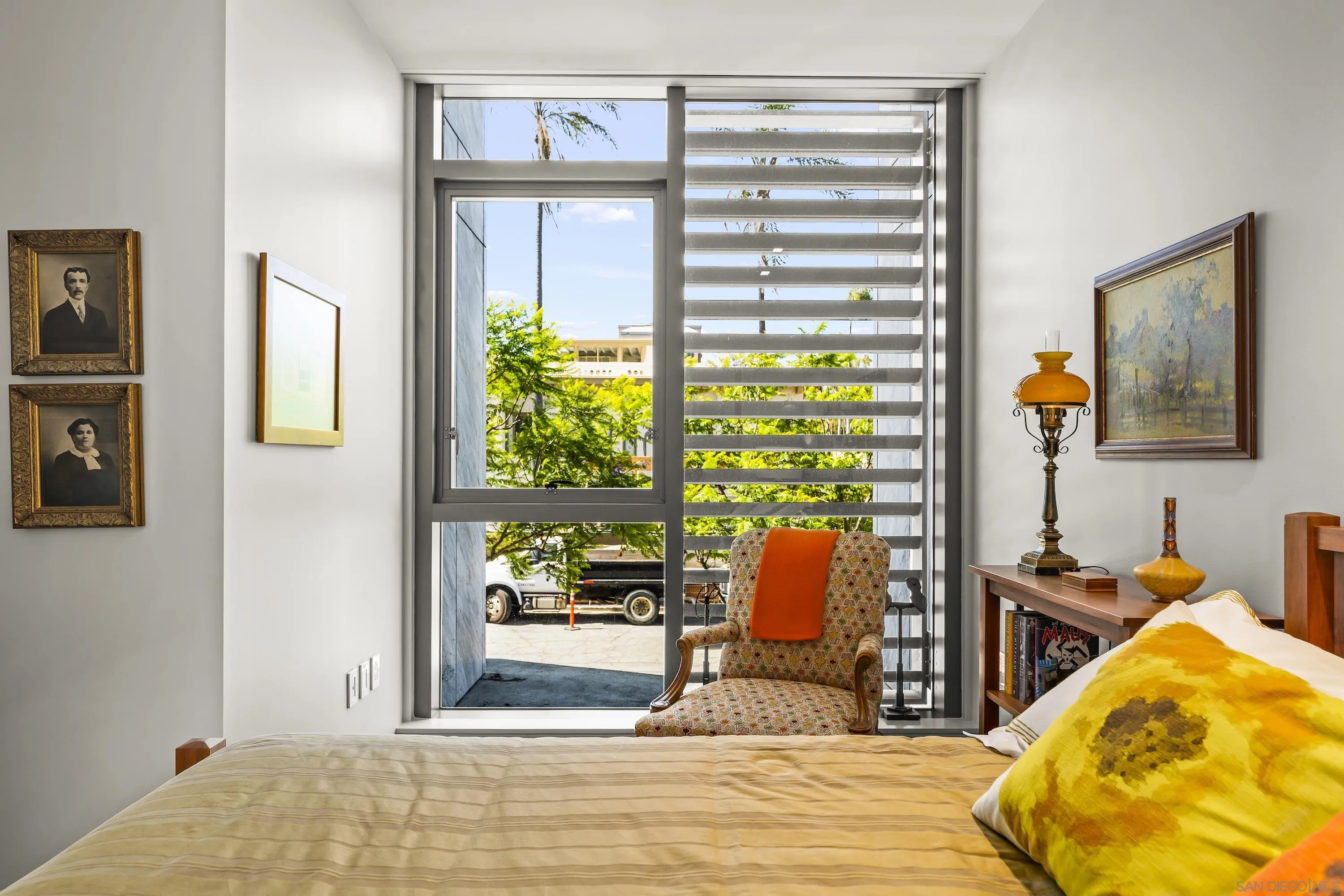 2855 5th Avenue Unit 100