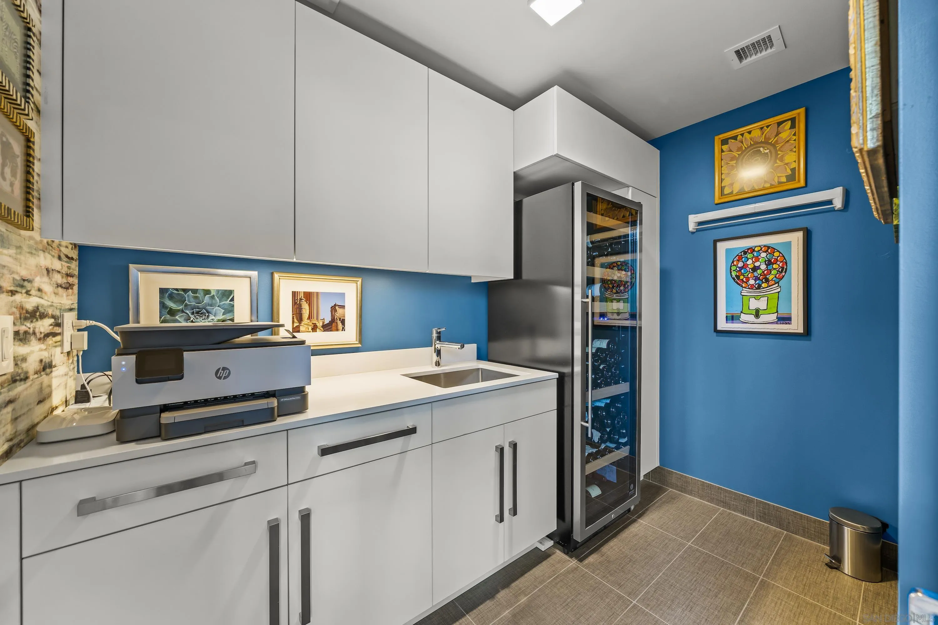 2855 5th Avenue Unit 100