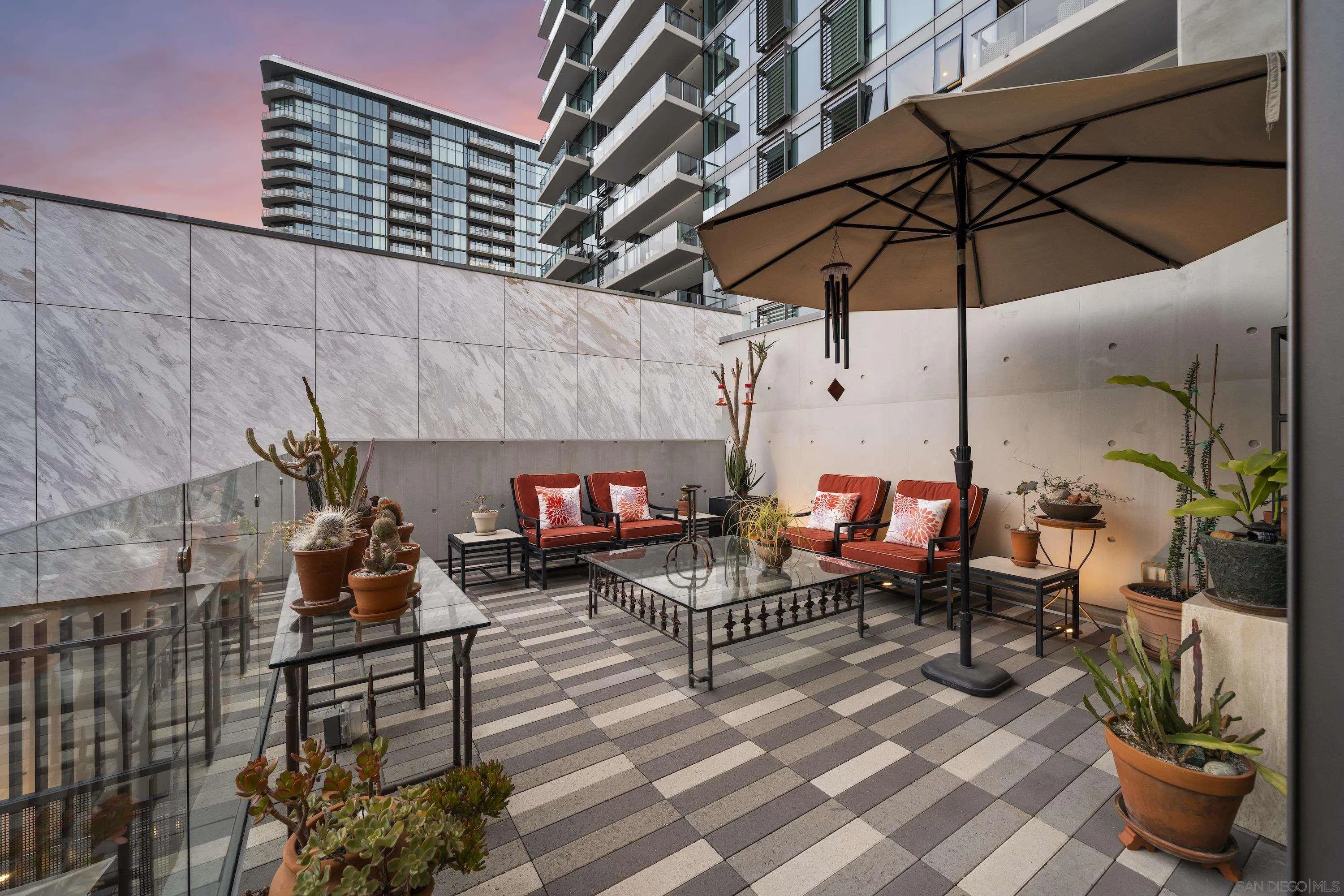 2855 5th Avenue Unit 100