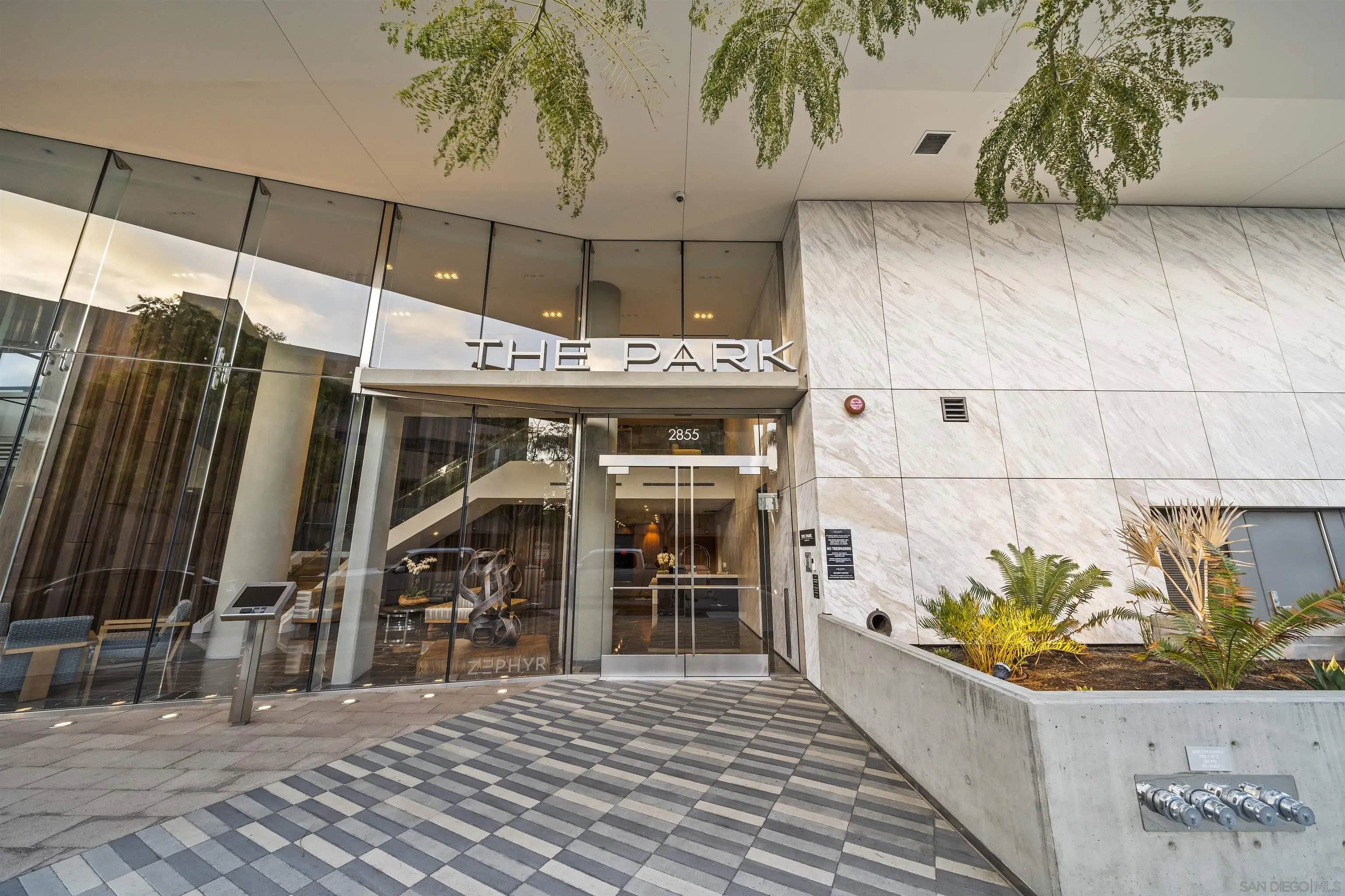 2855 5th Avenue Unit 100