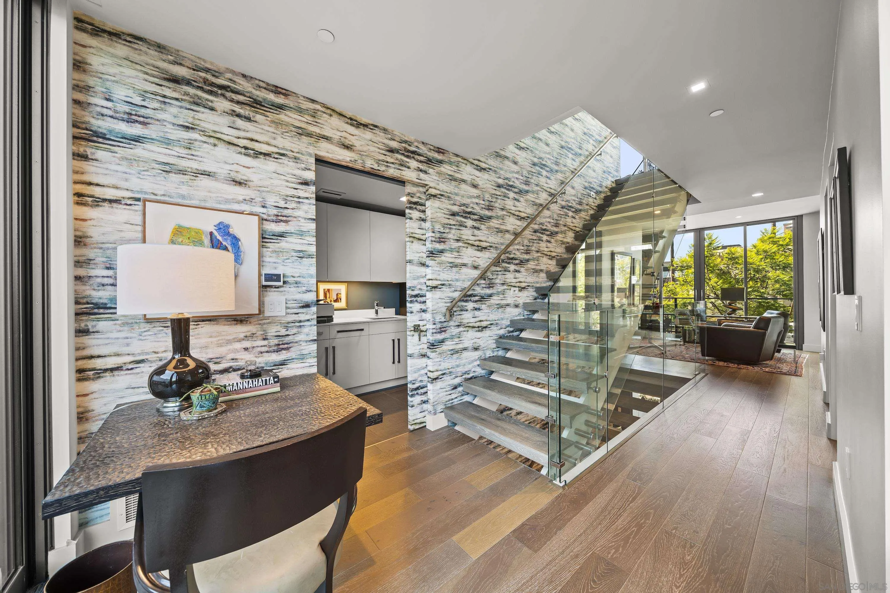 2855 5th Avenue Unit 100
