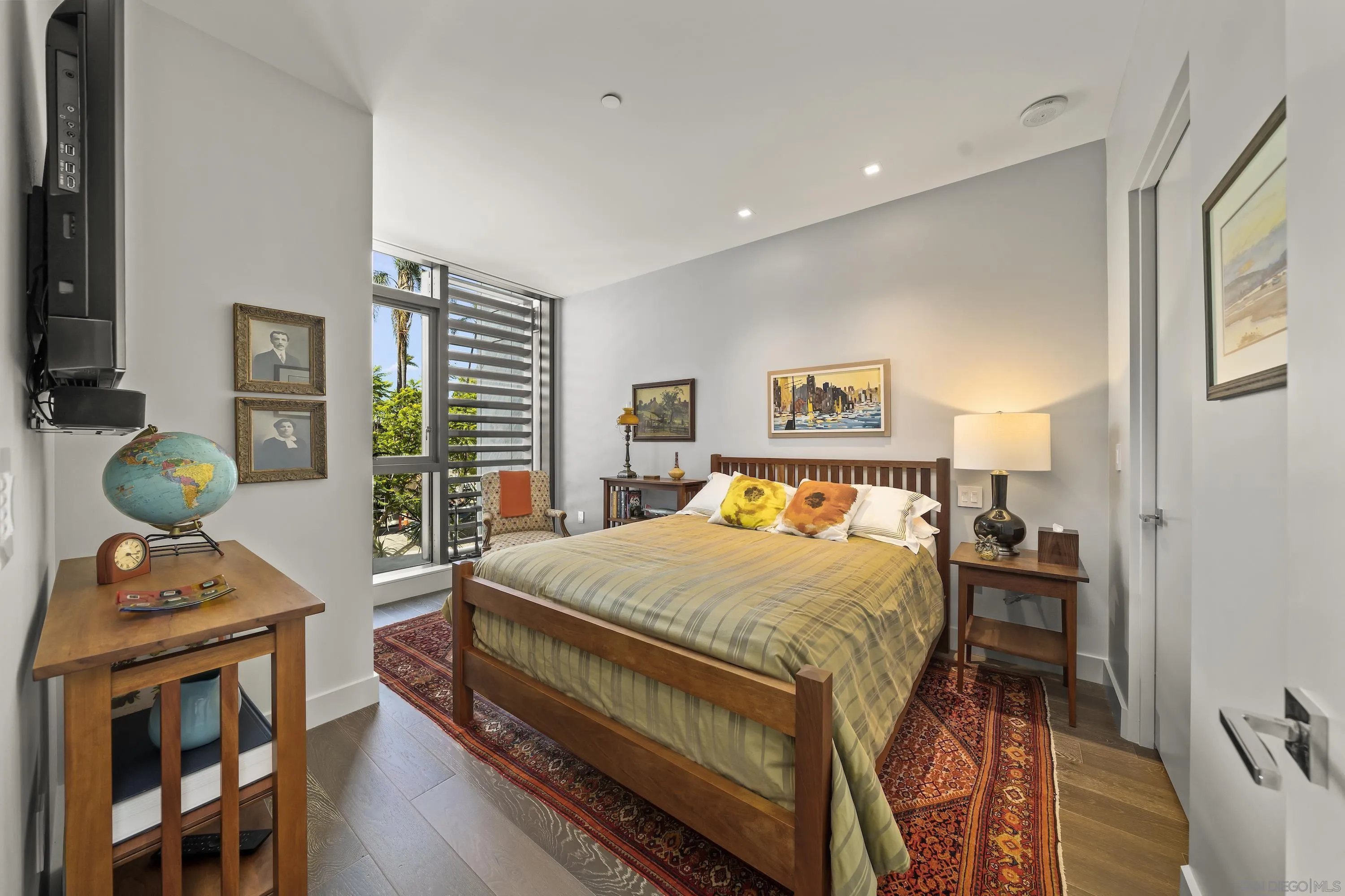 2855 5th Avenue Unit 100