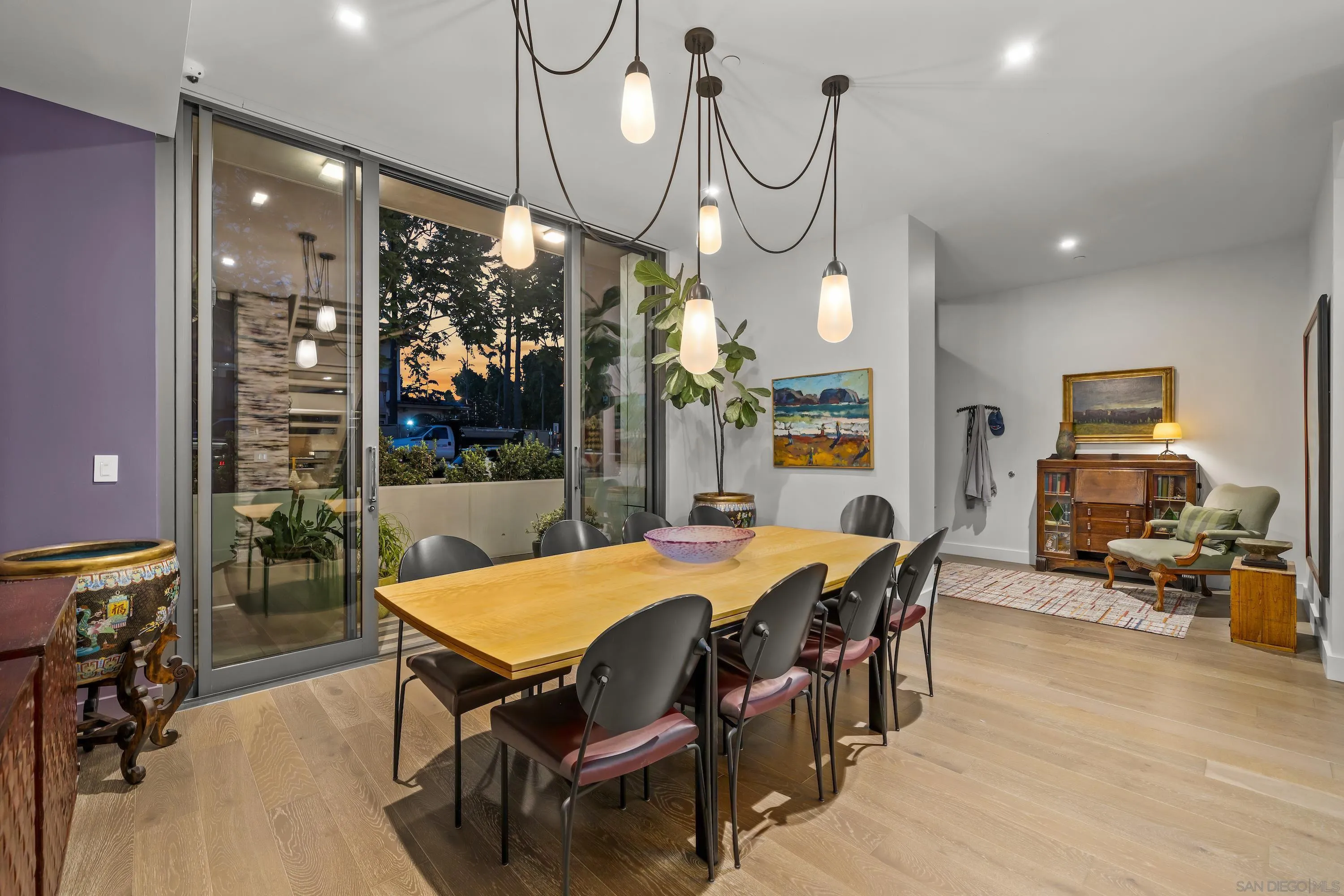 2855 5th Avenue Unit 100