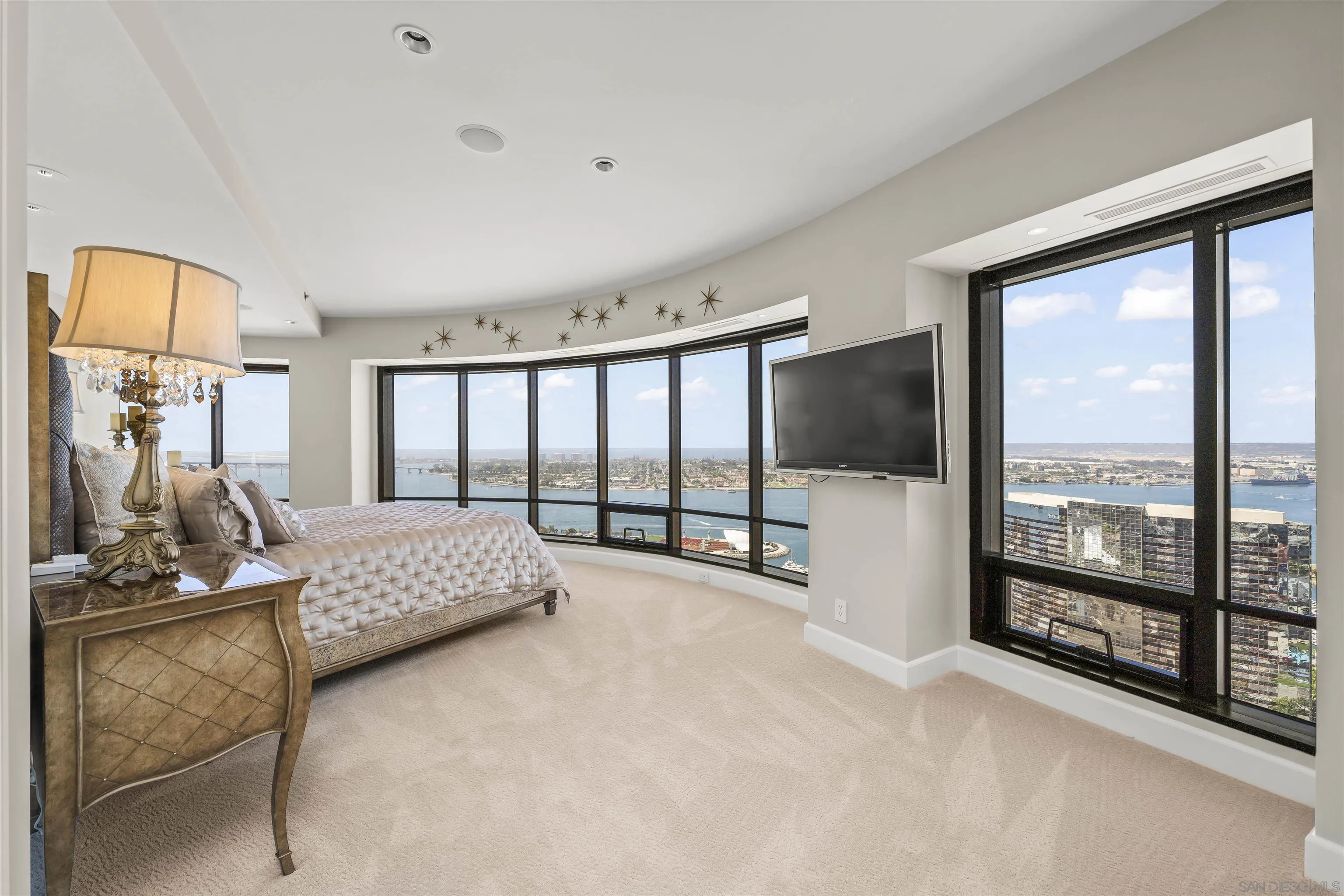 200 Harbor Drive Unit 3702