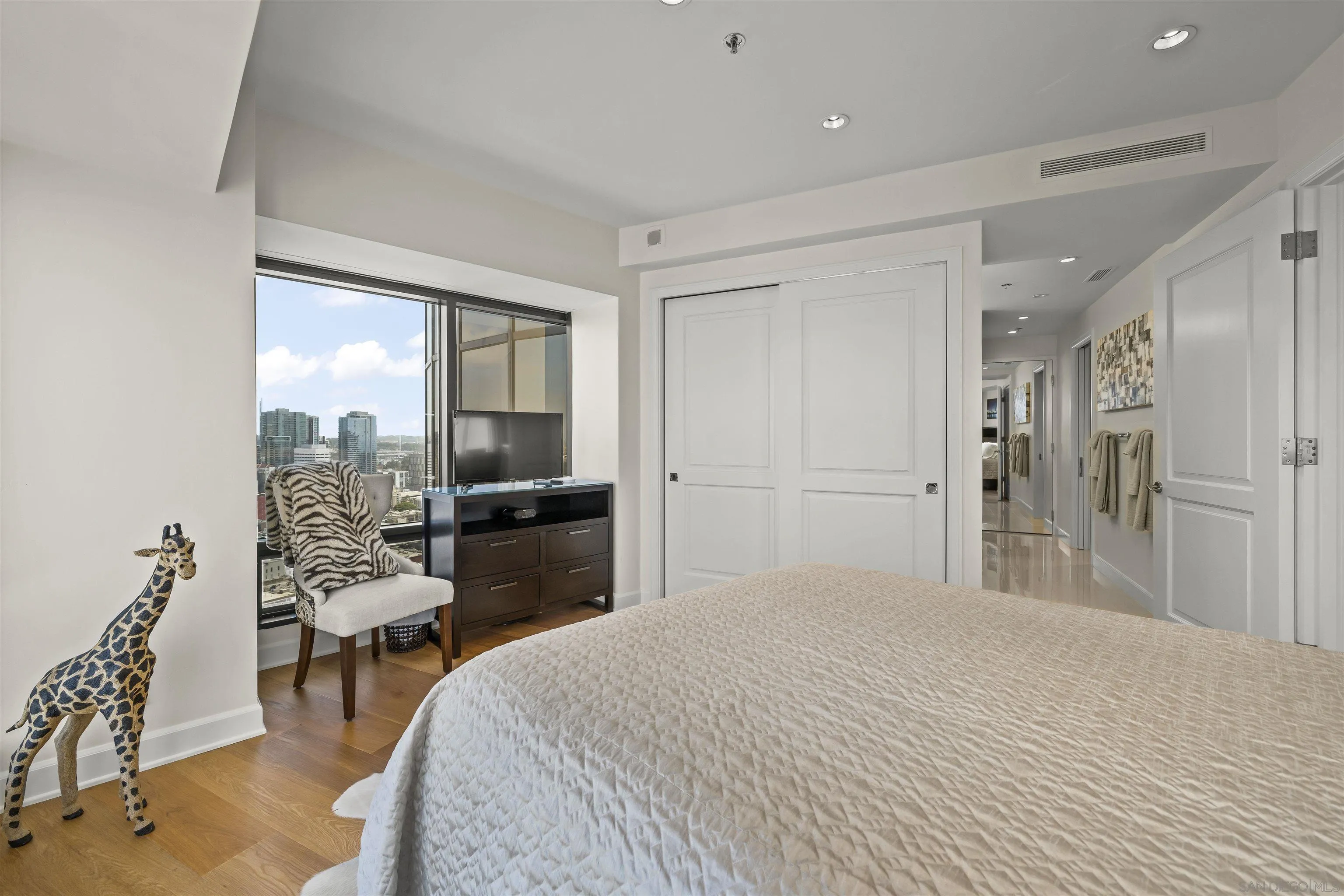 200 Harbor Drive Unit 3702