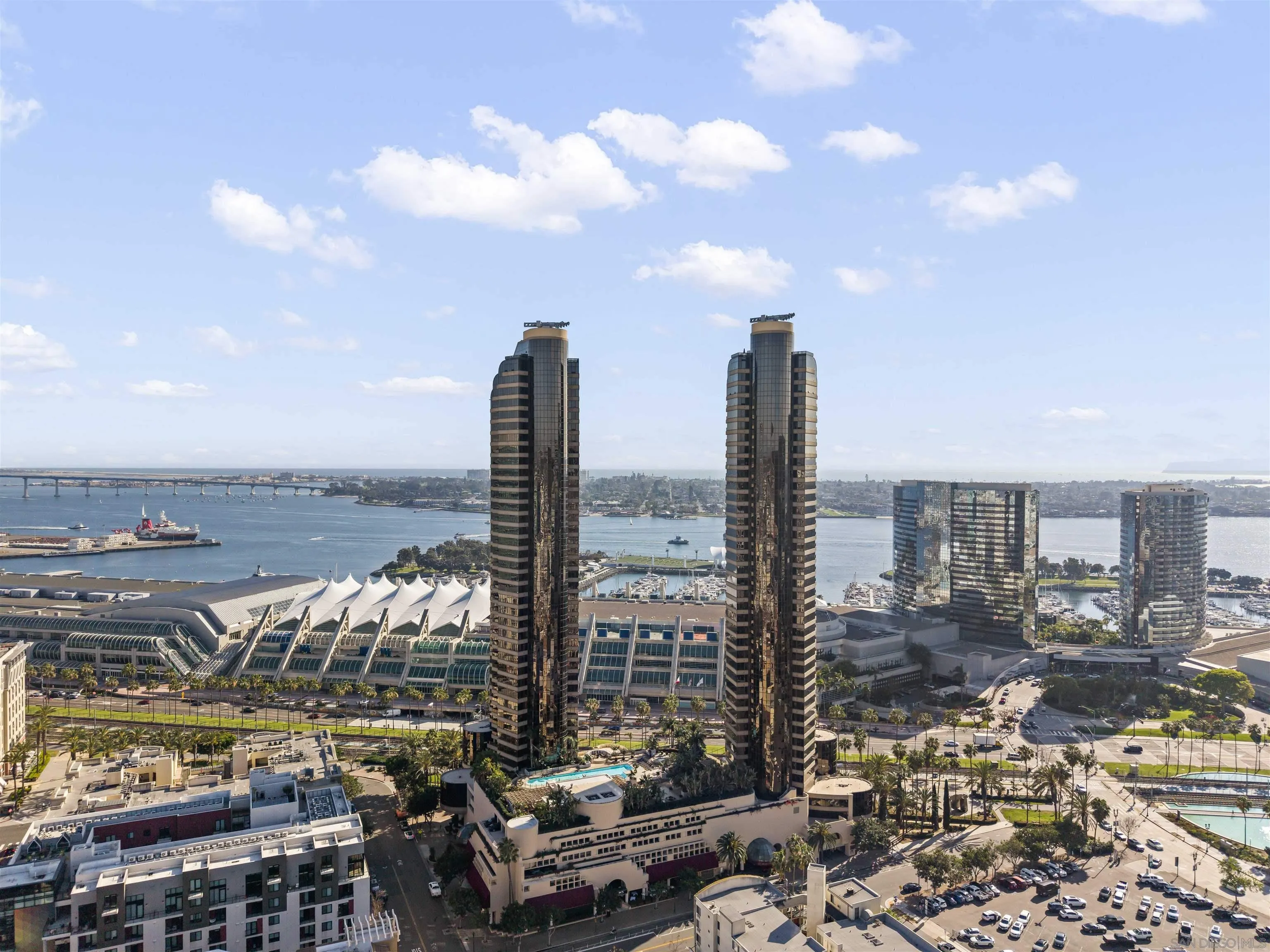 200 Harbor Drive Unit 3702