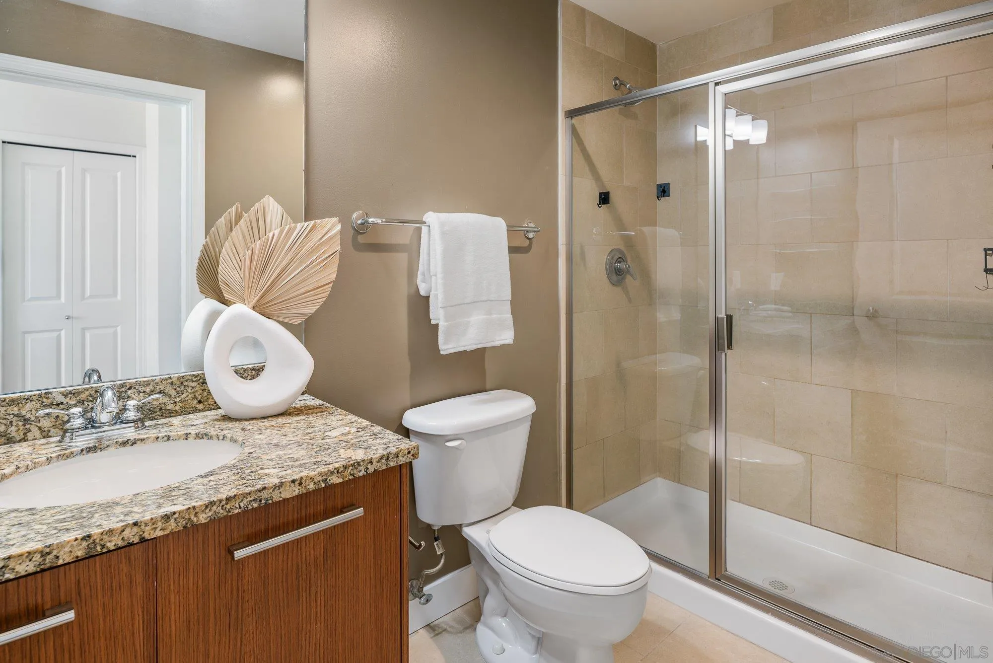 825 W Beech Street Unit 403