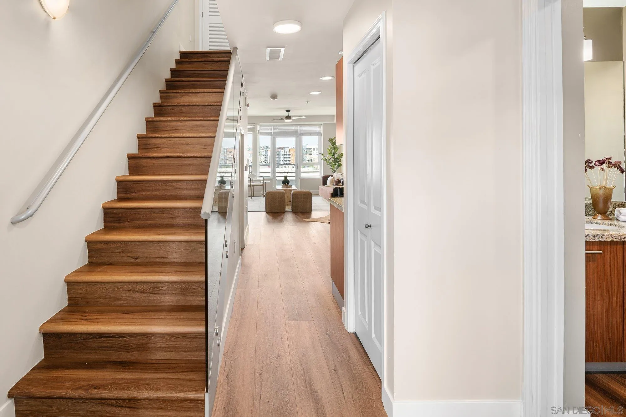 825 W Beech Street Unit 403