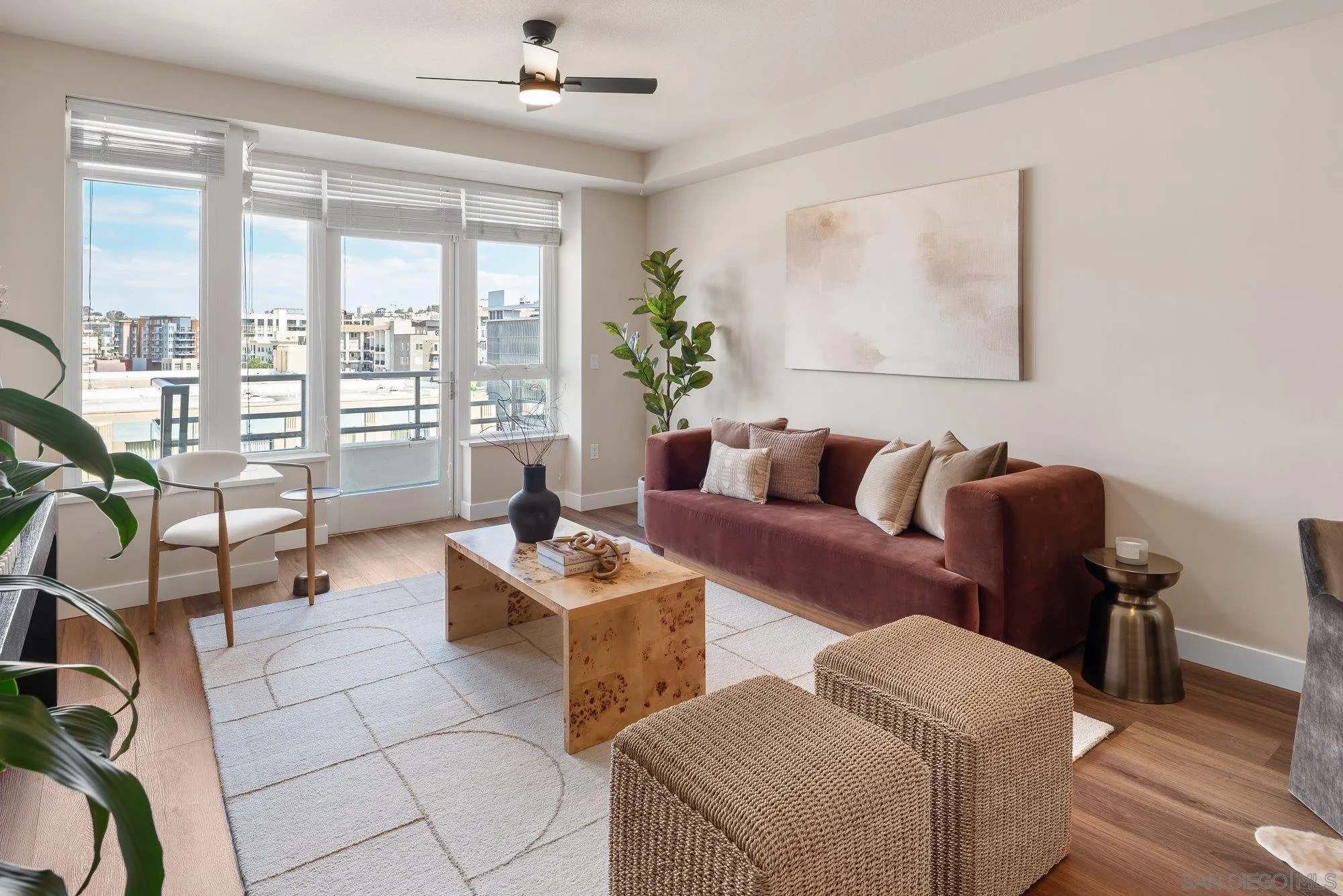 825 W Beech Street Unit 403