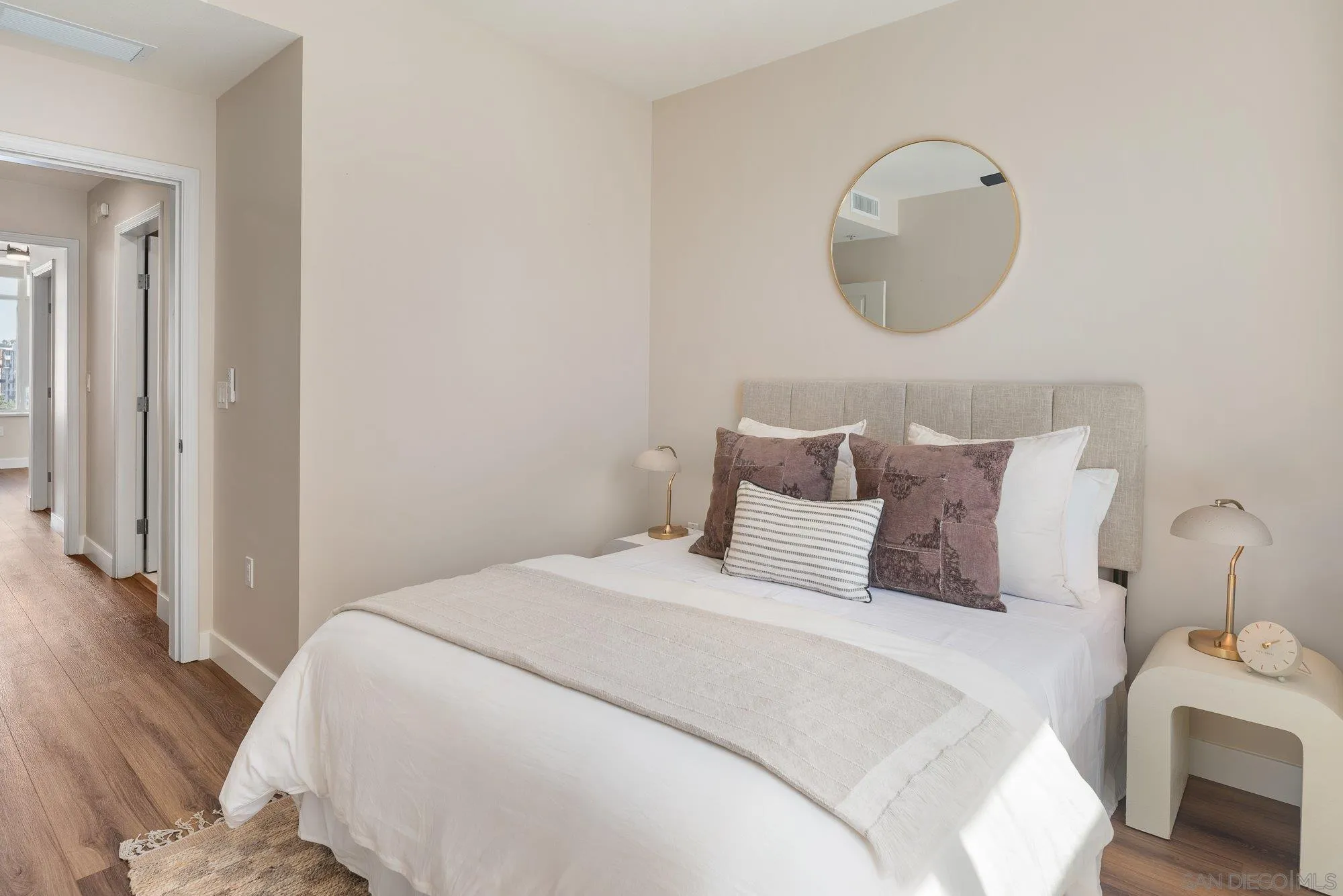 825 W Beech Street Unit 403