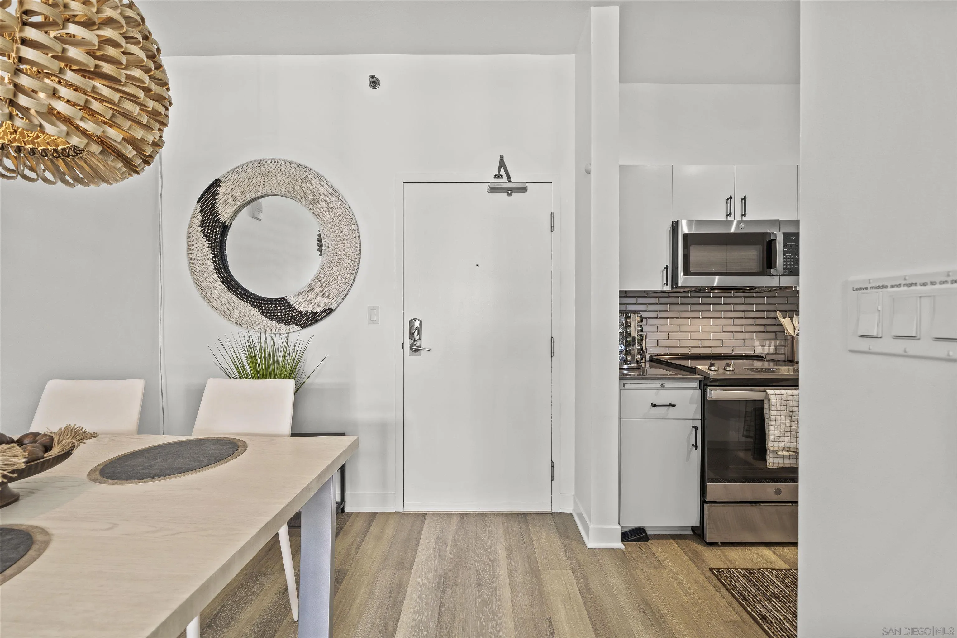 425 W Beech Street Unit 1607