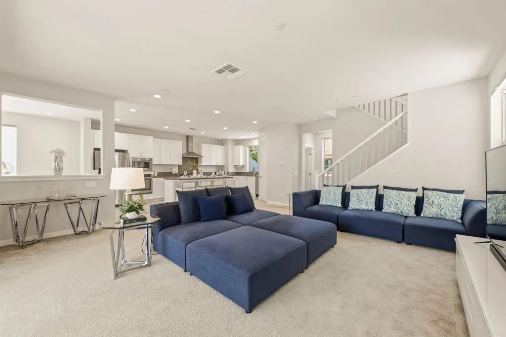 15149 Lincoln Loop