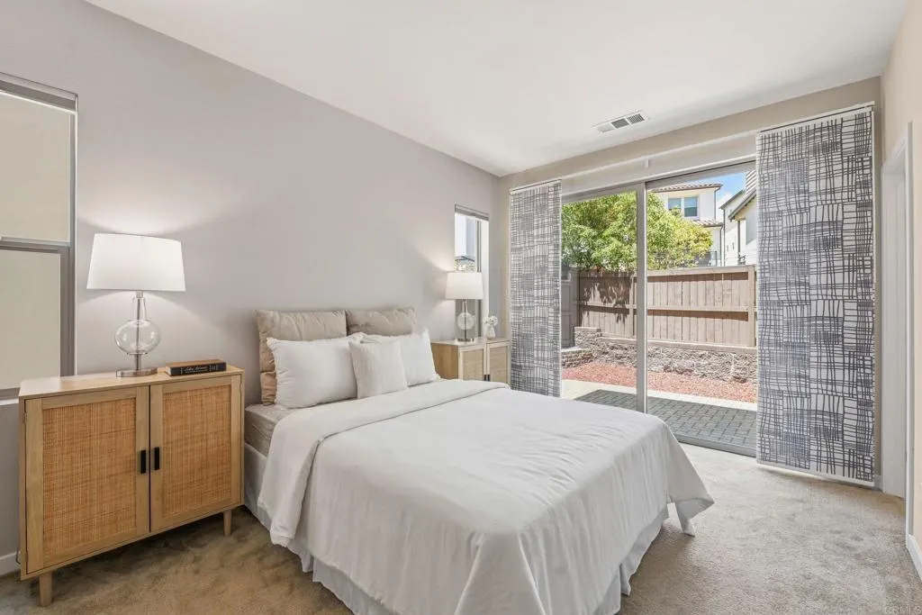 15149 Lincoln Loop