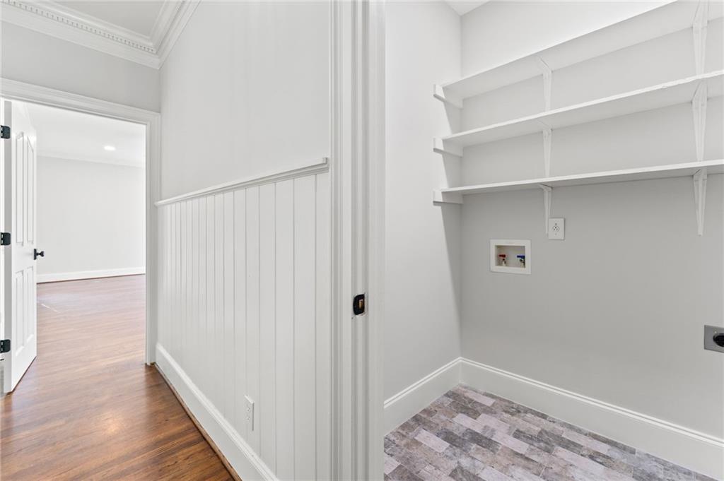 590 Arthur Road