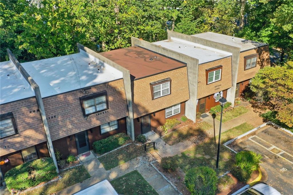 745 Cedar Pointe Court SW