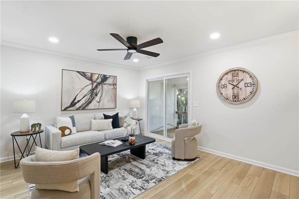 745 Cedar Pointe Court SW