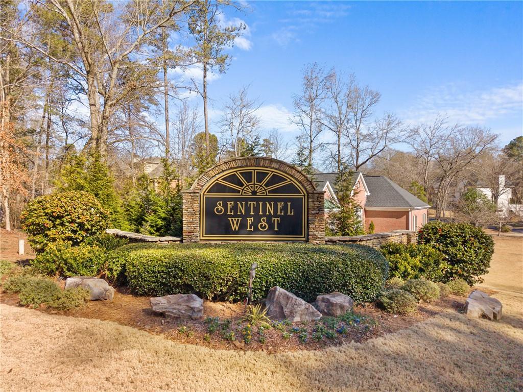 1660 Carlson Lane SW