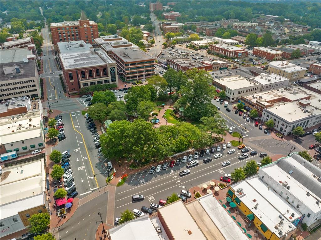 1660 Carlson Lane SW