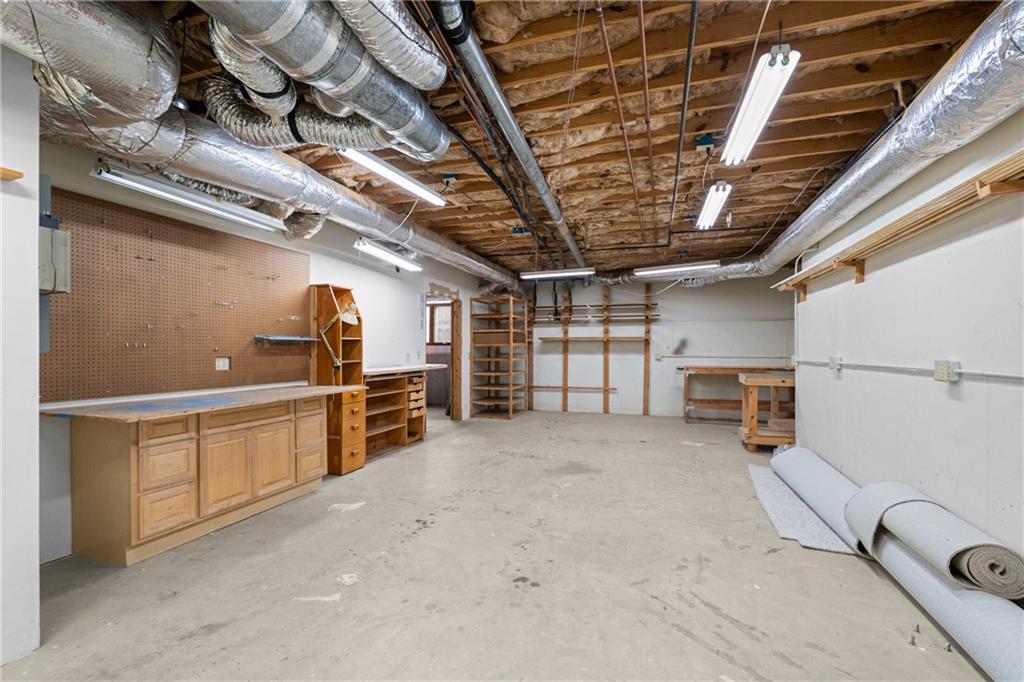 1660 Carlson Lane SW