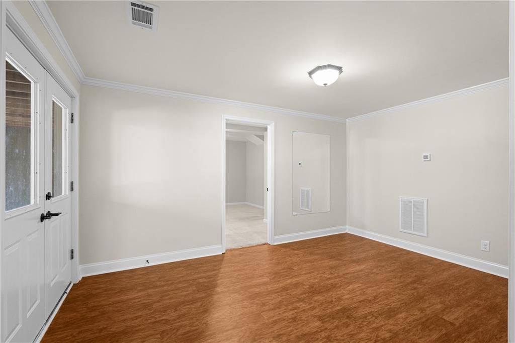 1660 Carlson Lane SW