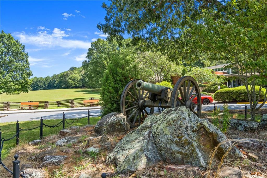 1660 Carlson Lane SW