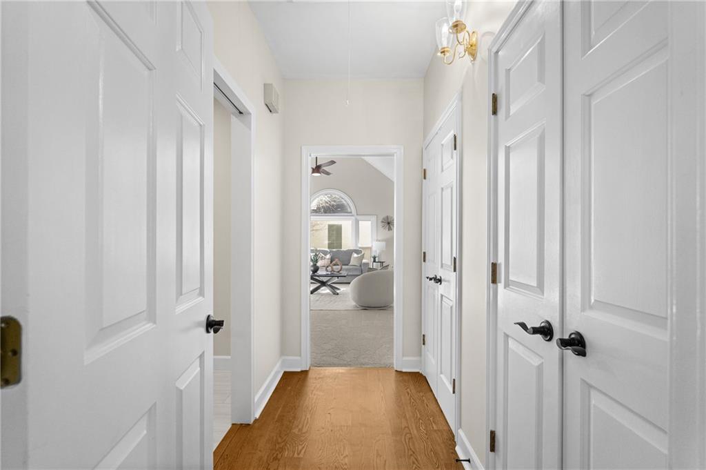 1660 Carlson Lane SW