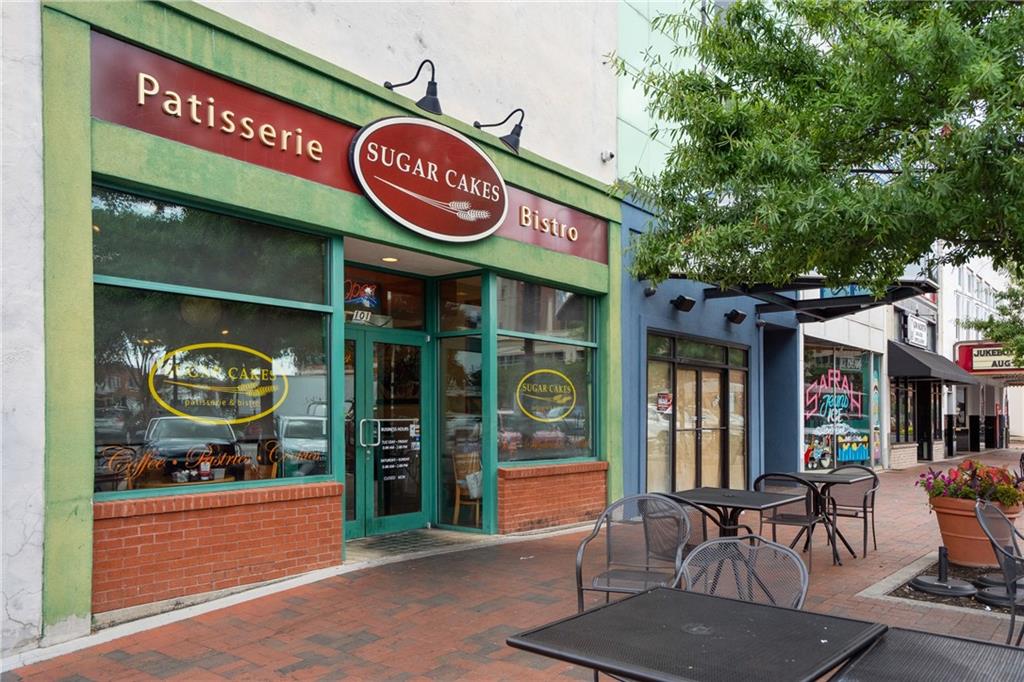 1660 Carlson Lane SW