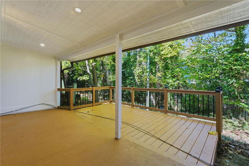 745 Cedar Pointe Court SW