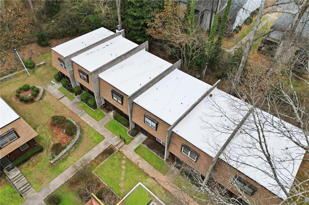 745 Cedar Pointe Court SW