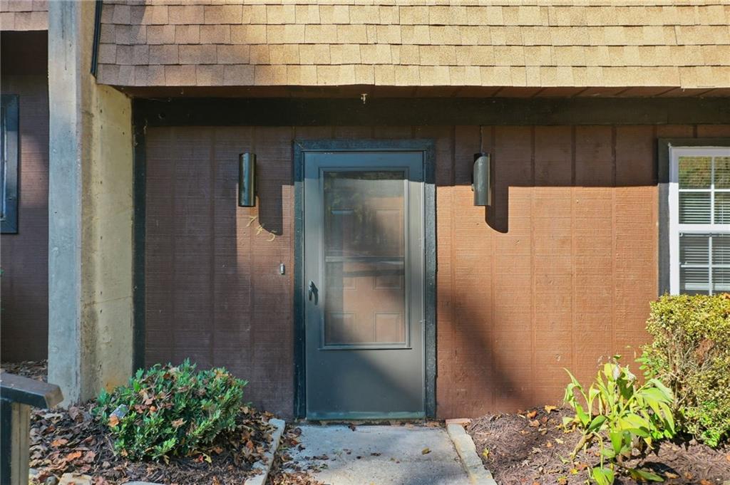 745 Cedar Pointe Court SW