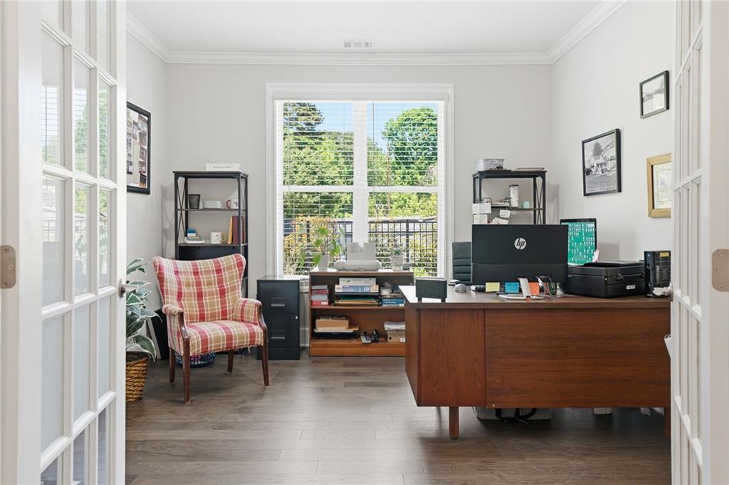 400 Grafton Walk