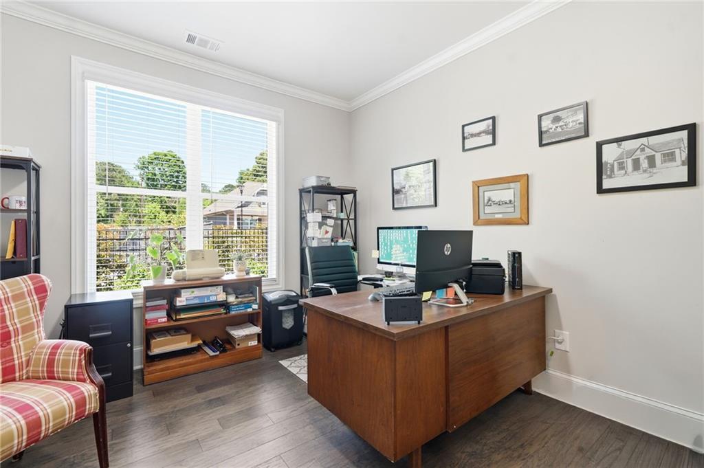 400 Grafton Walk