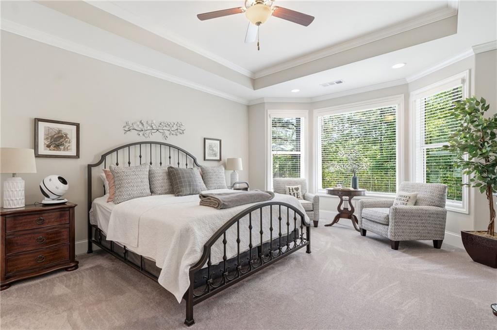 400 Grafton Walk