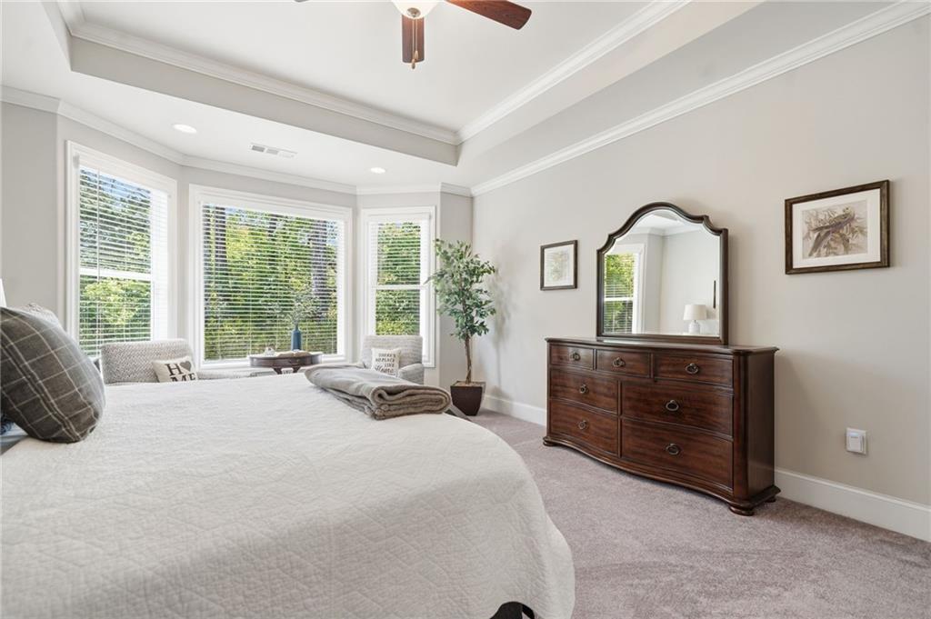 400 Grafton Walk