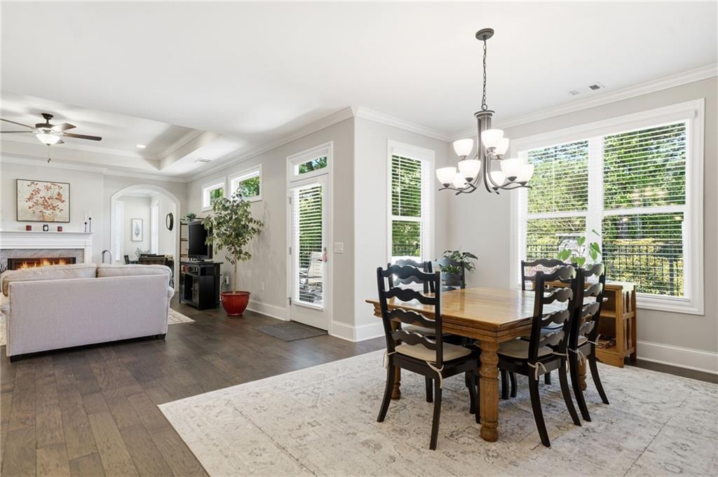 400 Grafton Walk