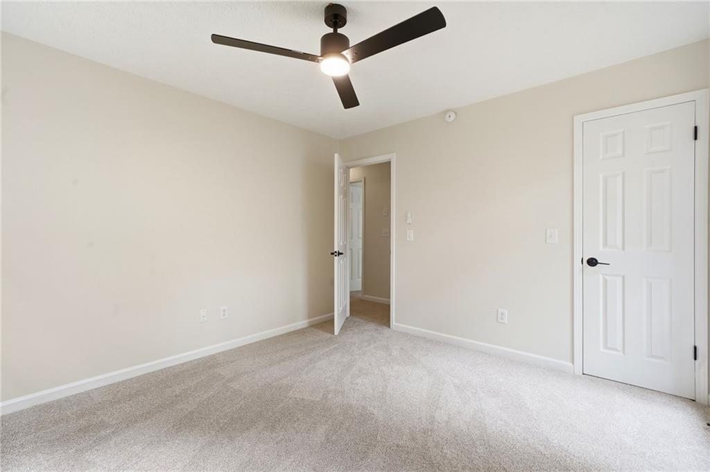 585 Rivercrest Drive