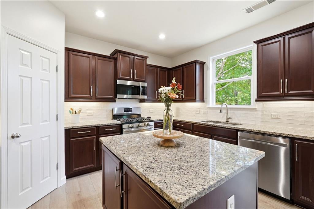 111 Bevington Lane