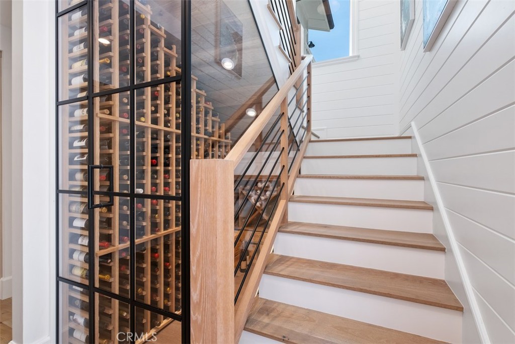 315 W Avenida Valencia