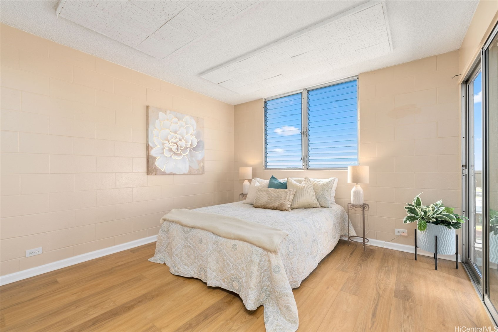 3370 Salt Lake Boulevard 301