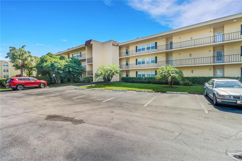 1085 forest lakes DR # 109