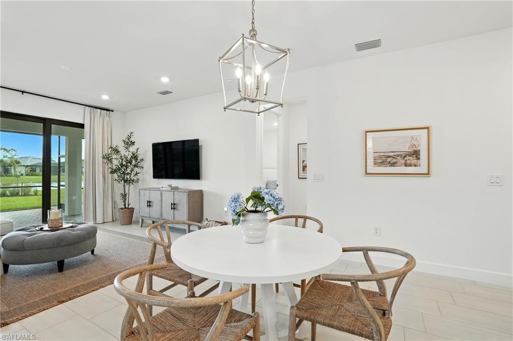 1863 Mesa LN