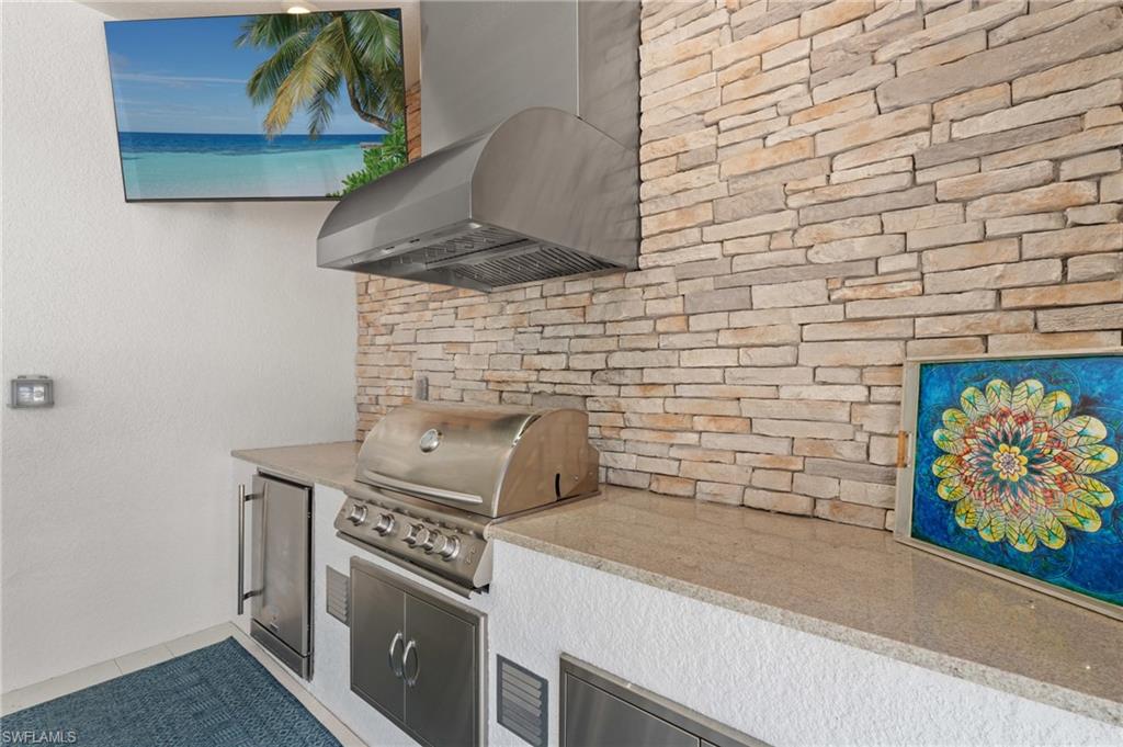 13816 Blue Bay CIR