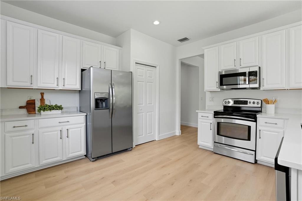 21403 Velino LN